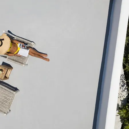 Blue White * Firostefani