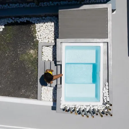 Blue White * Firostefani