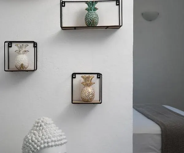 Blue White * Firostefani