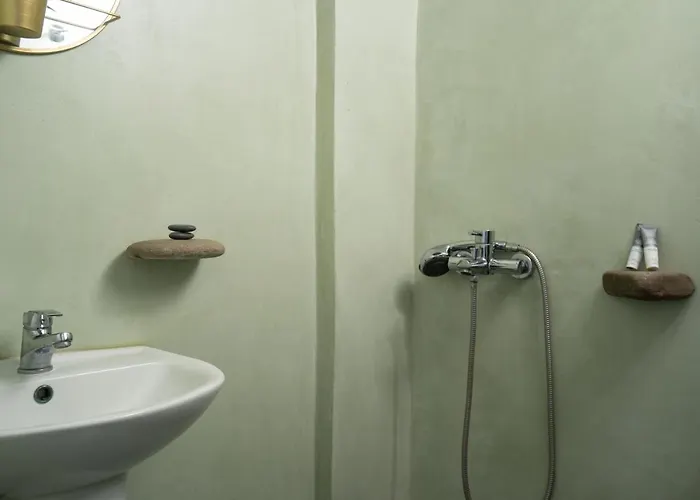 Blue White 菲罗斯特法尼